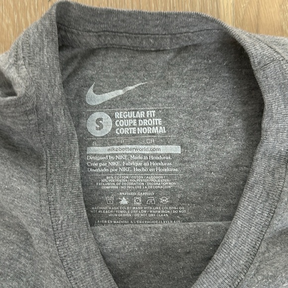 Women’s Nike Georgia Bulldogs Tee Dawgs Tshirt Shirt Athens UGA Gameday Sorority - Picture 3 of 3